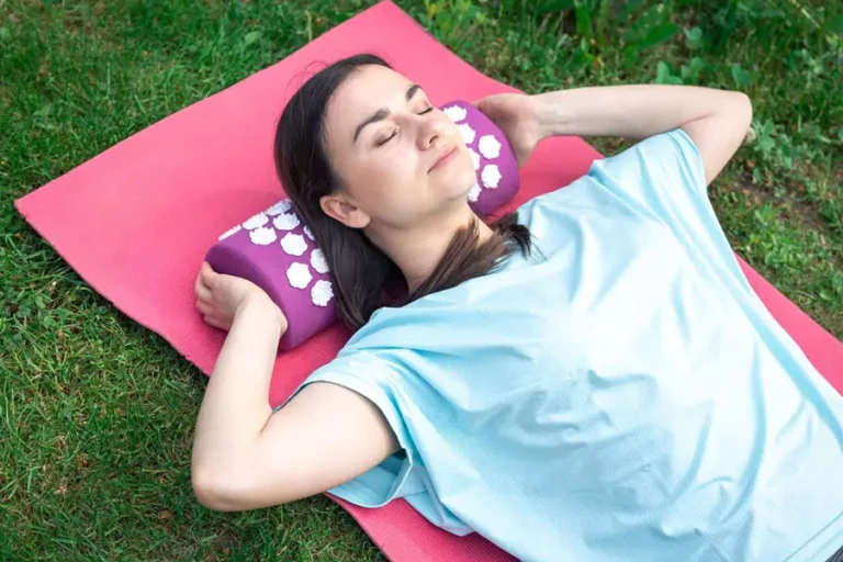 How Acupressure Enhances Relaxation